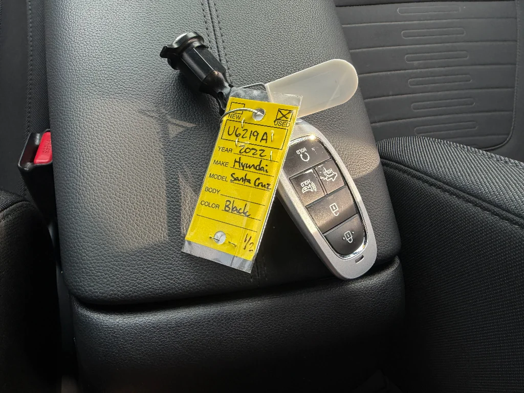 Used 2022 Phantom Black Hyundai SEL Premium image 25