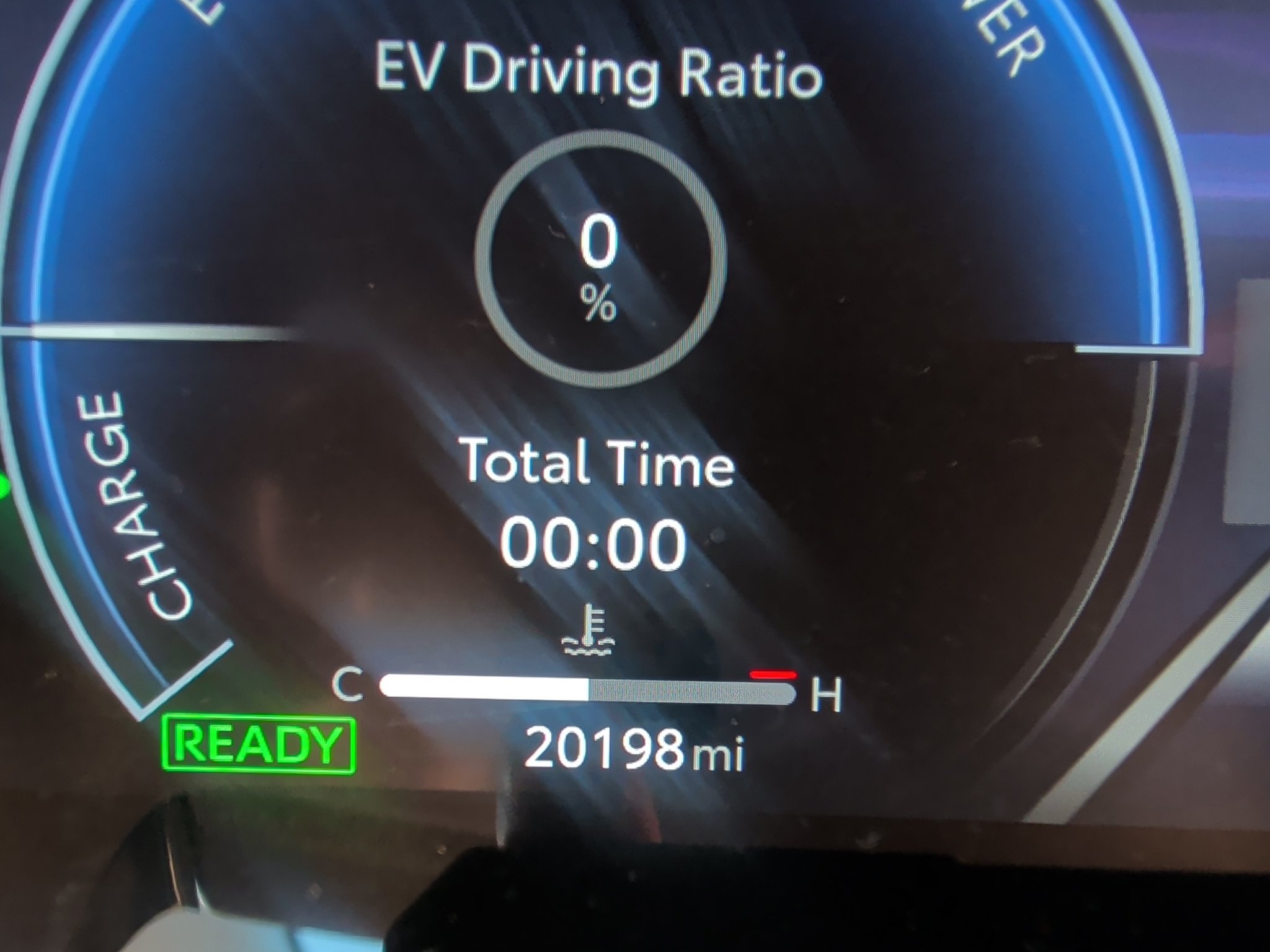 Used 2025 Heavy Metal Toyota XLE image 13