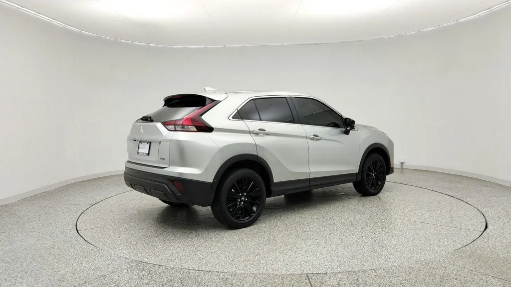 Used 2025 Alloy Silver Metallic Mitsubishi LE S-AWC image 5