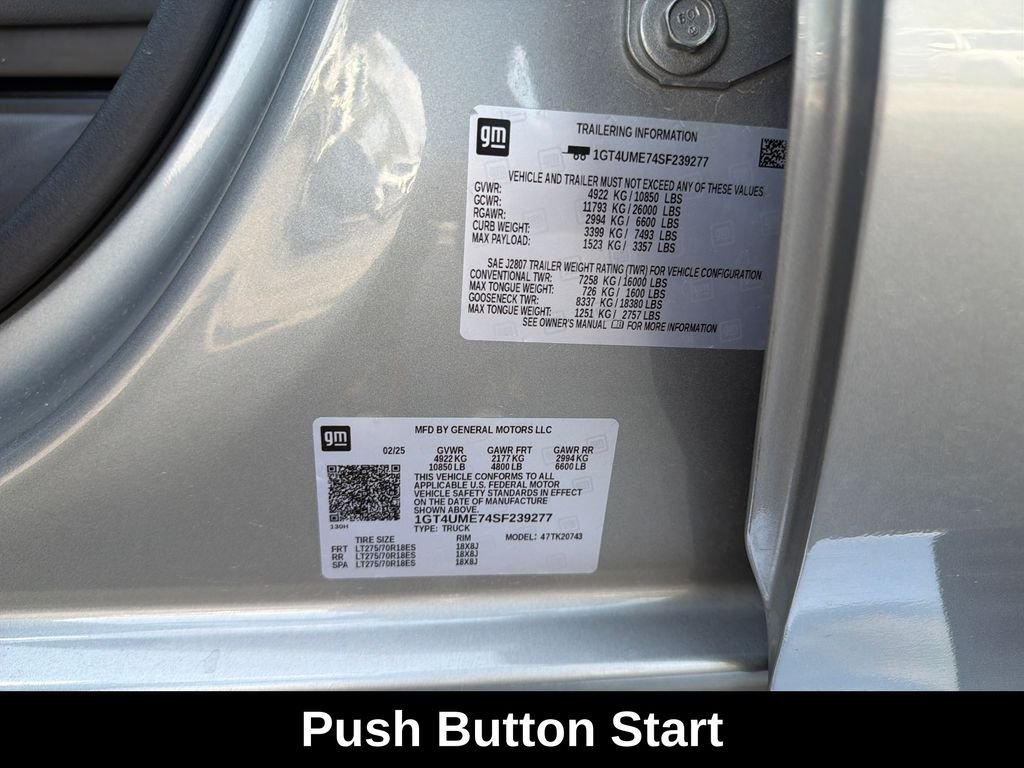 Used 2025 Silver GMC SLE image 33