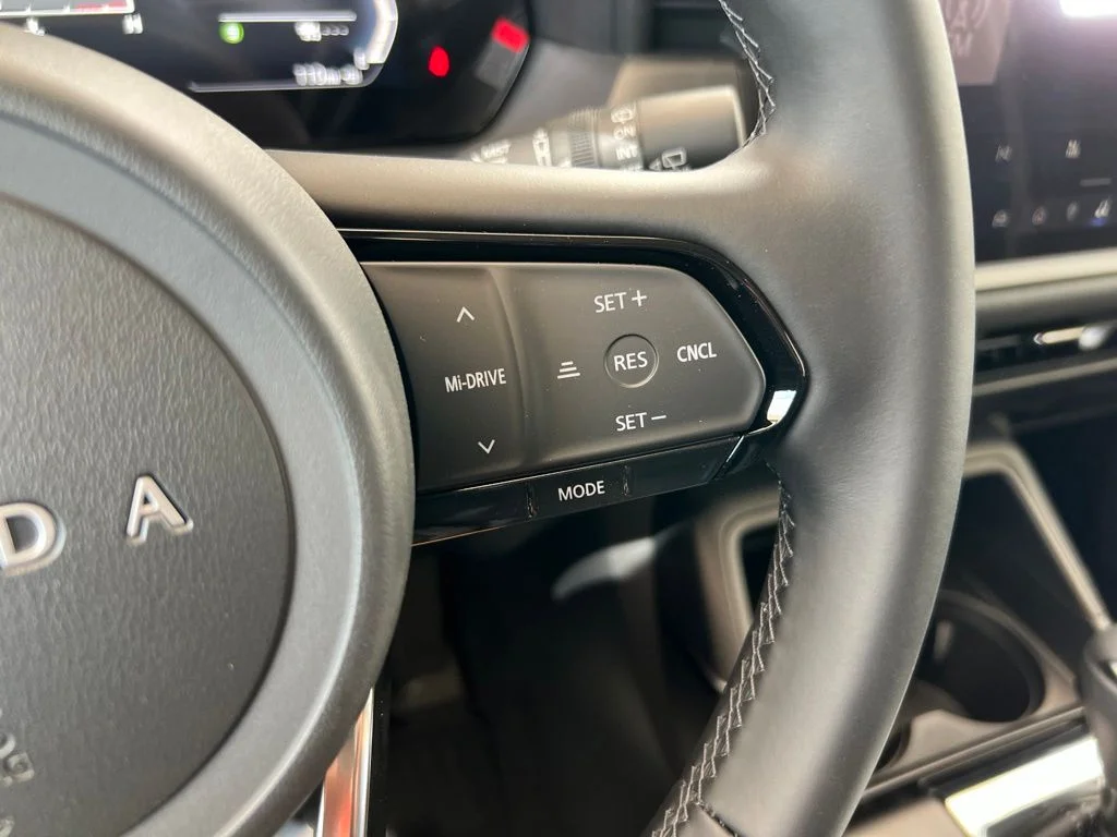 New 2026 Navy Blue Mica Mazda 2.5 S Select AWD image 30