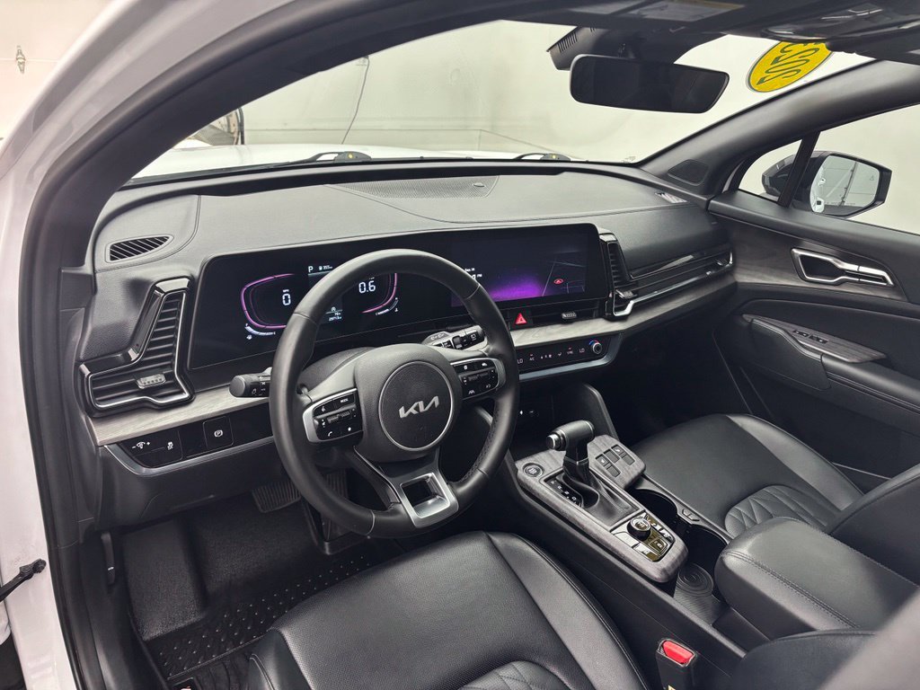 Used 2023 White Kia X-Line image 19
