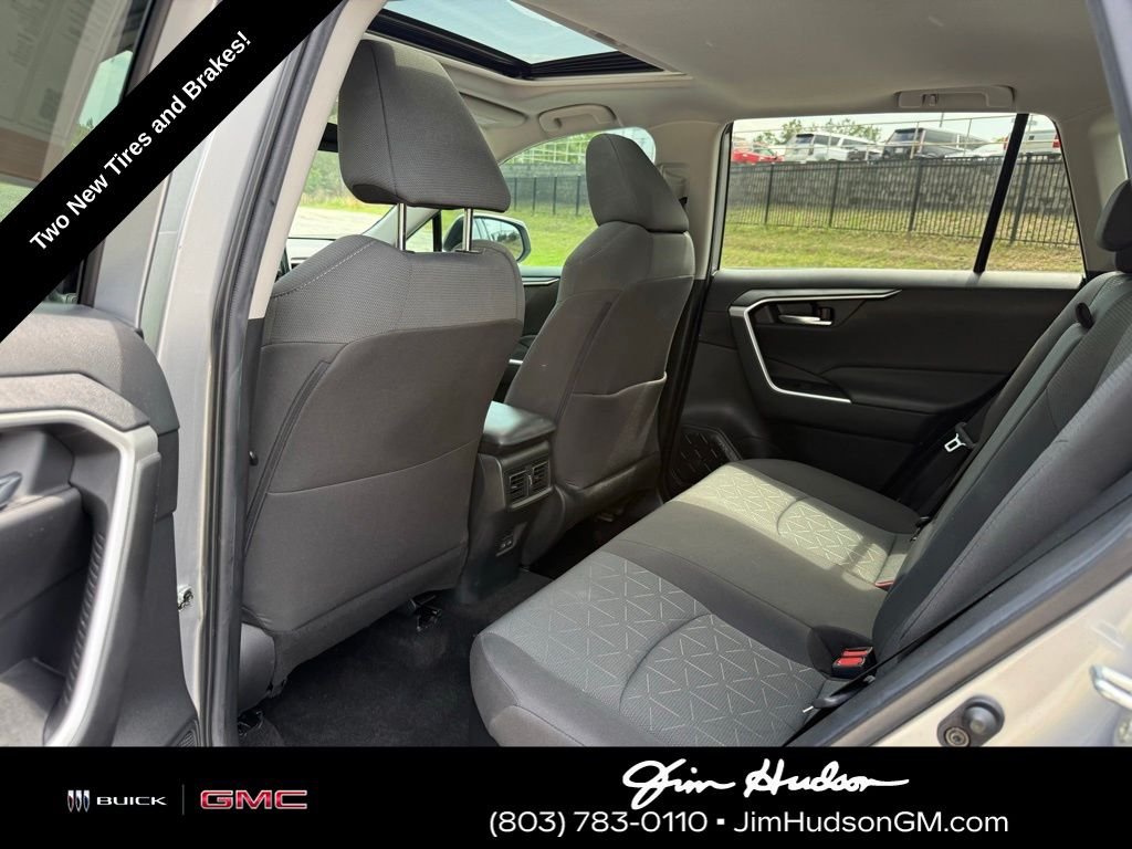 Used 2022 Silver Toyota XLE image 26