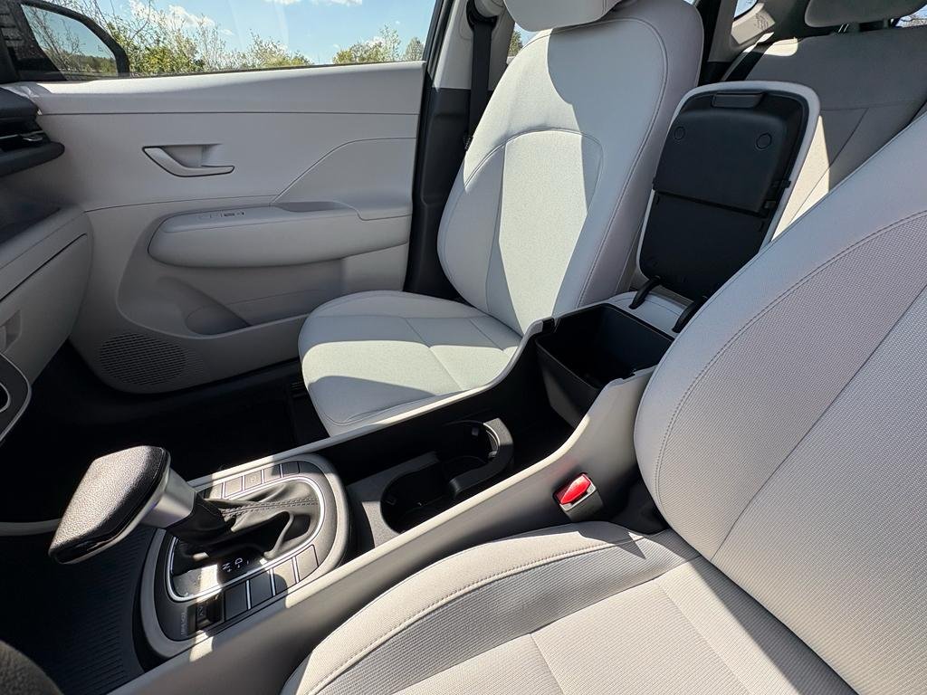 New 2026 Ecotronic Gray Pearl Hyundai SE FWD image 32
