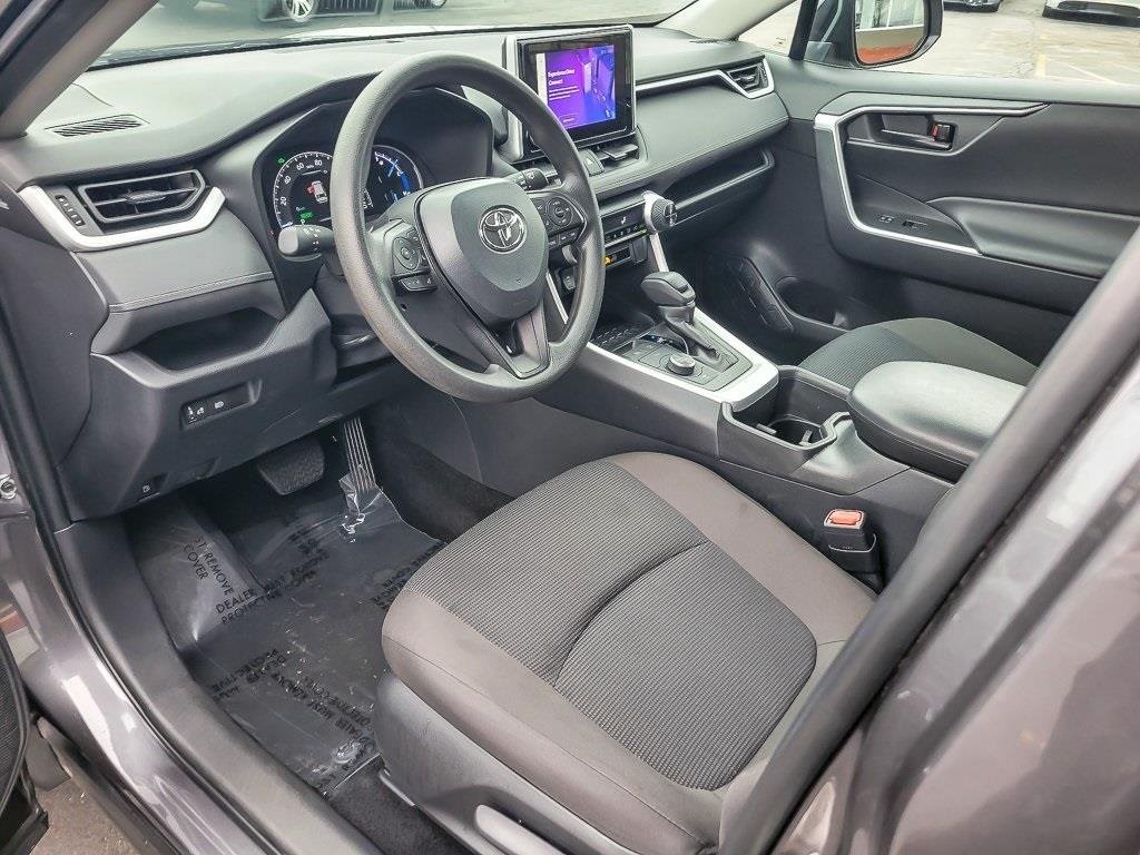 2025 TOYOTA RAV4 - Image 8