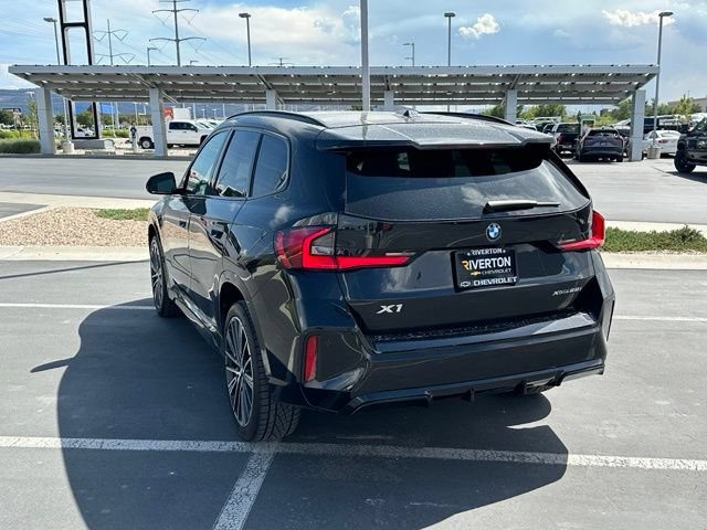 Used 2023 Black BMW xDrive28i image 4