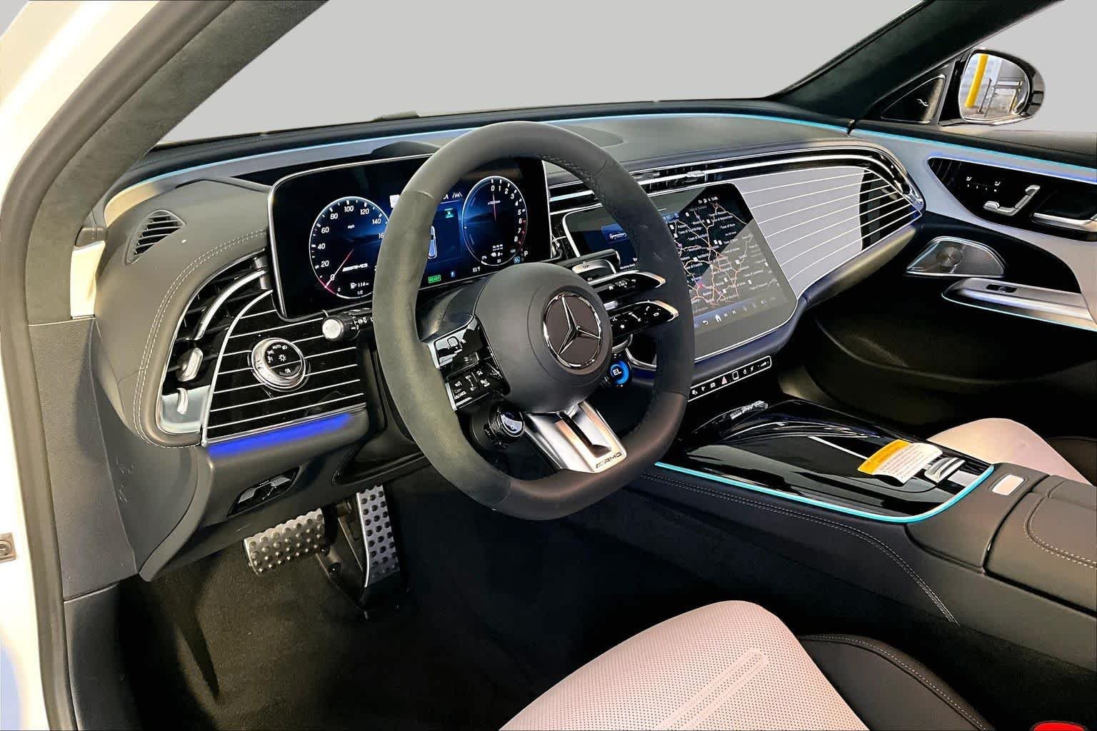 New 2027 MANUFAKTUR Moonlight White Magno Mercedes-Benz AMG® E 53 Hybrid image 9