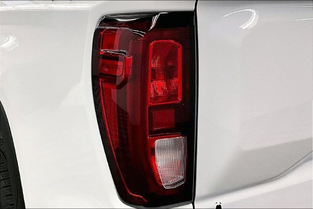 Used 2023 Summit White GMC SLE image 34
