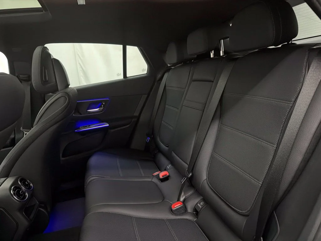 New 2027 Black Mercedes-Benz GLC 300 Coupe image 21