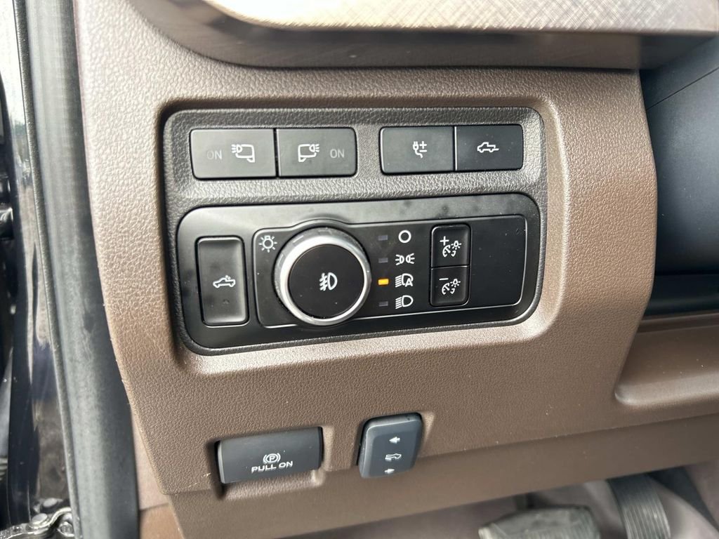 Certified Used 2024 Agate Black Metallic Ford King Ranch image 29