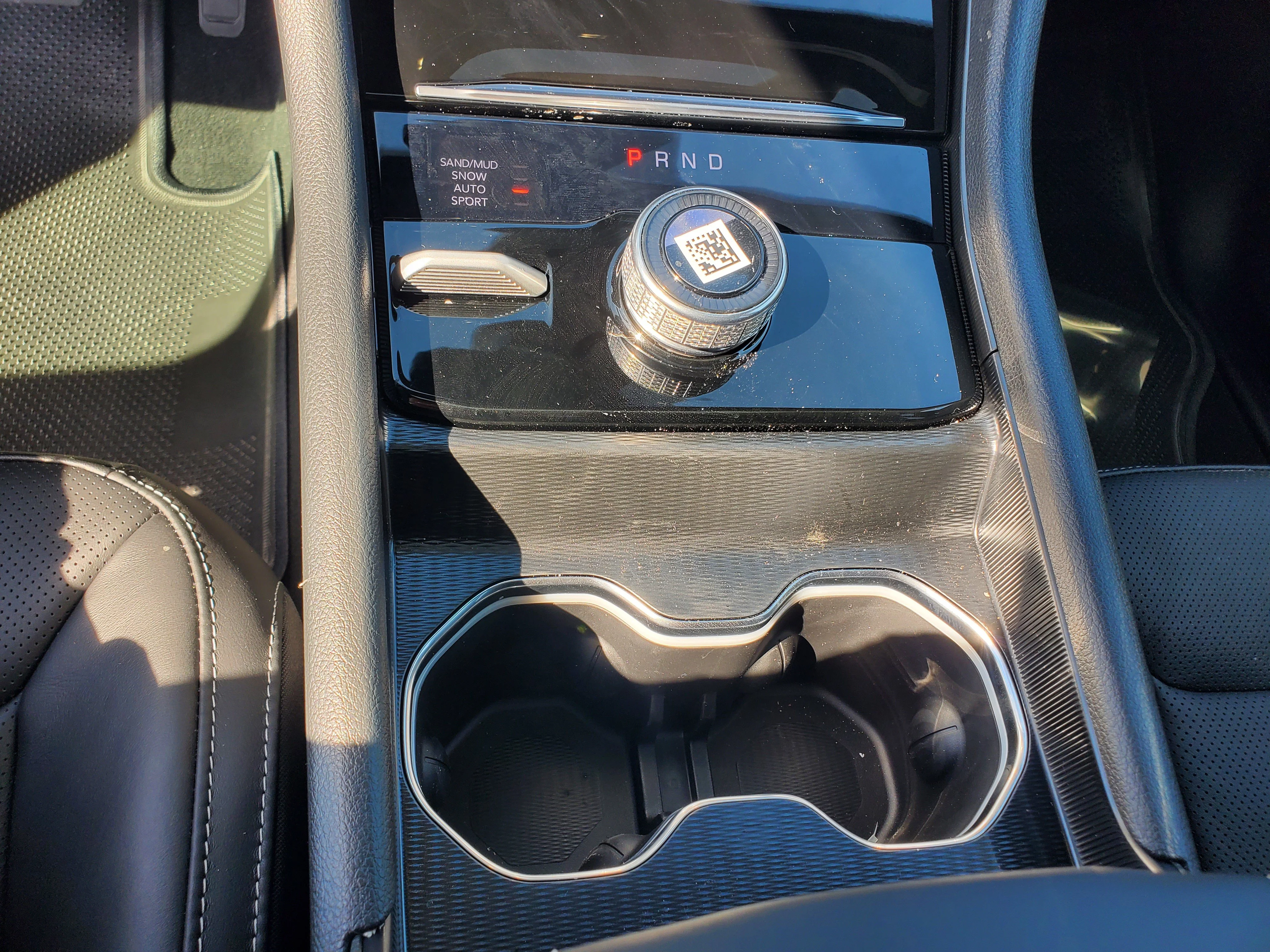 New 2026 Silver Zynith Exterior Paint Jeep Altitude image 20