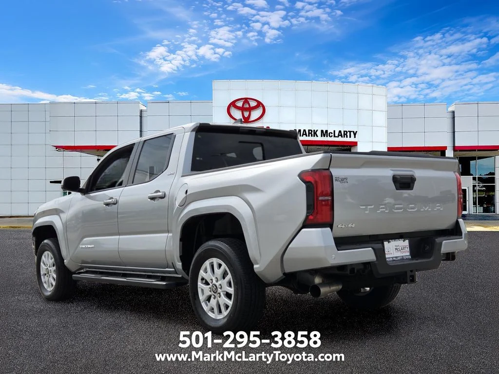 Used 2025 Silver Toyota SR5 image 3