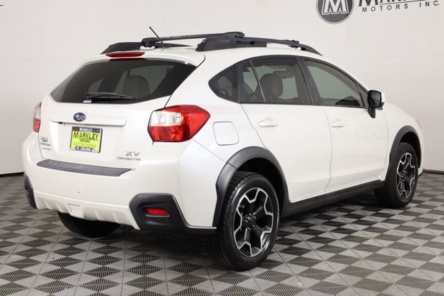 Used 2014 White Subaru 2.0i Limited image 41