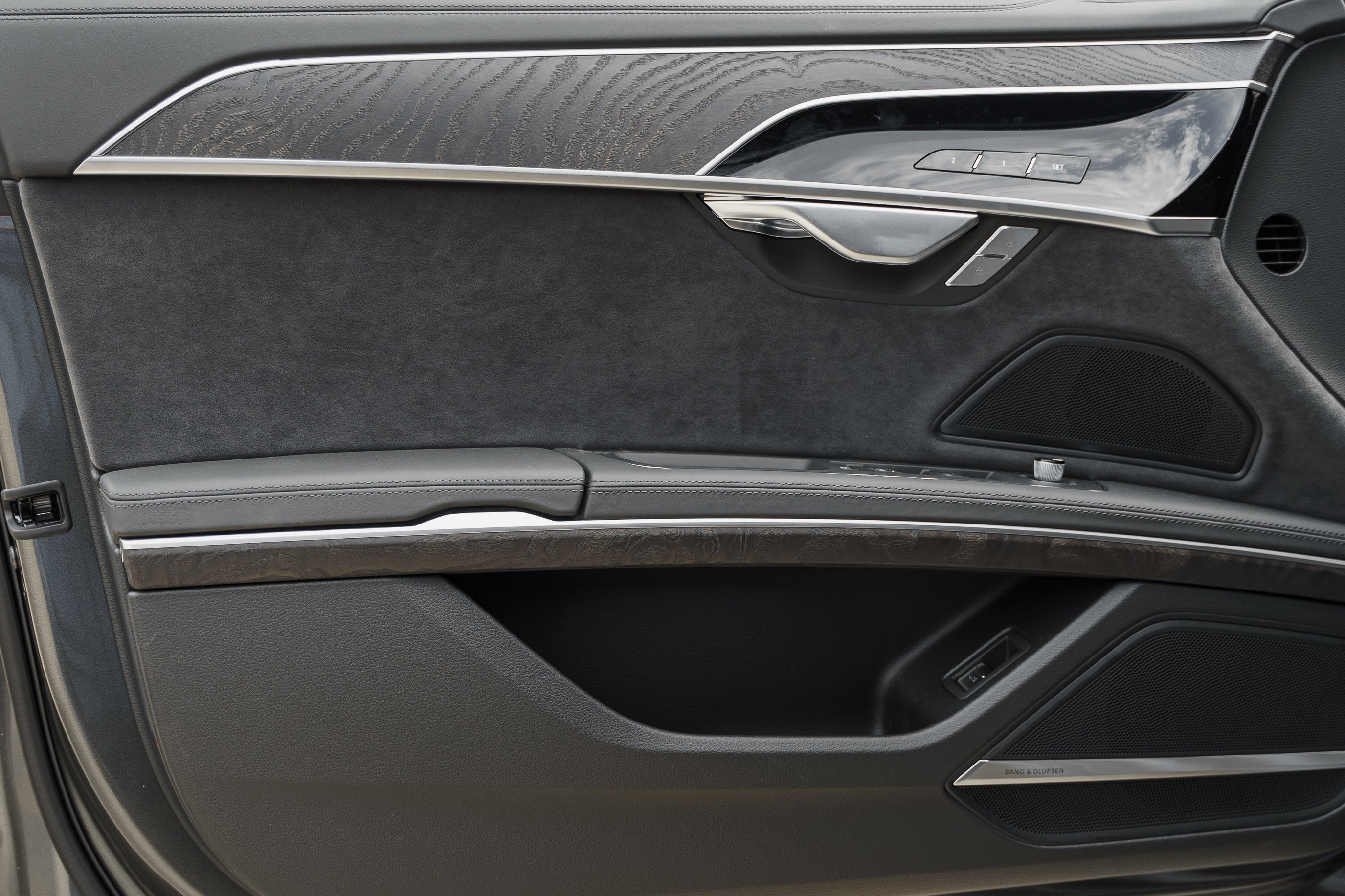 New 2026 Daytona Gray Pearl Effect Audi  image 23