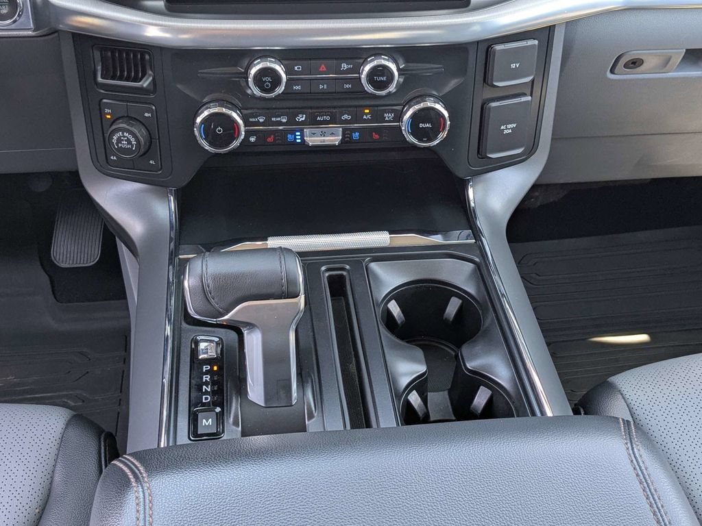 Used 2025 Blue Ford LARIAT image 18