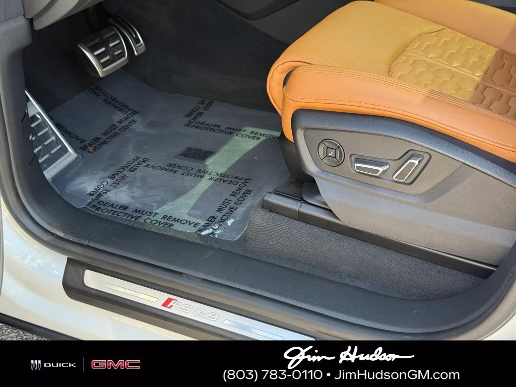 Used 2025 White Audi quattro Tiptronic image 25