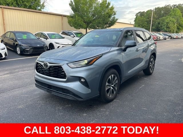 Used 2023 Gray Toyota XLE image 37
