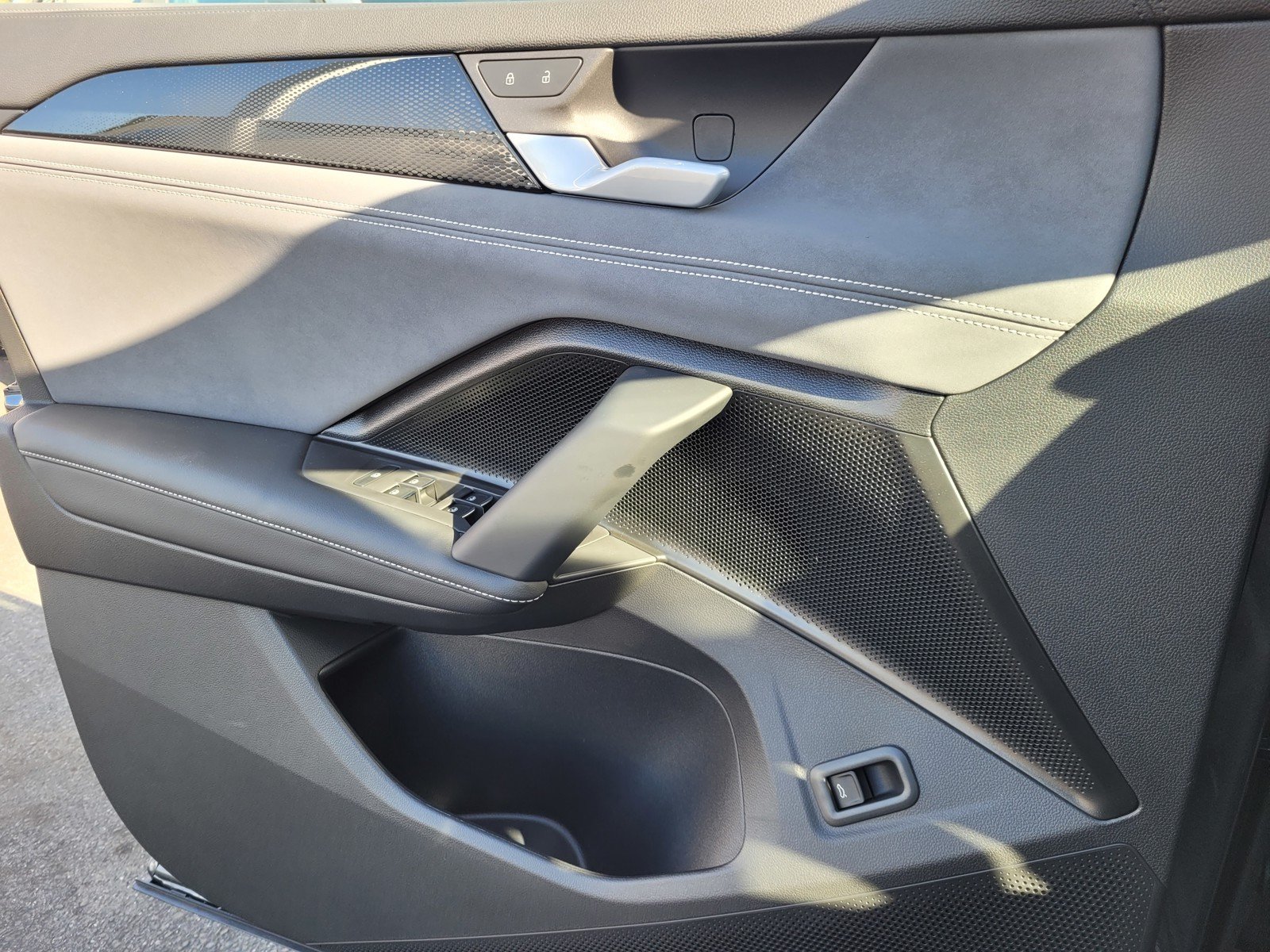 New 2026 Gray Volkswagen 2.0T SE image 10