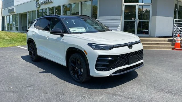 New 2026 White/off-white Volkswagen 2.0T SE R-Line Black image 3