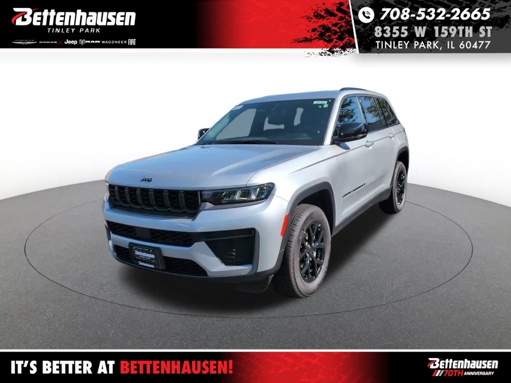 New 2026 Silver Zynith Exterior Paint Jeep Altitude image 1