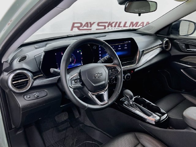 2025 Chevrolet Trax Activ - Photo 33