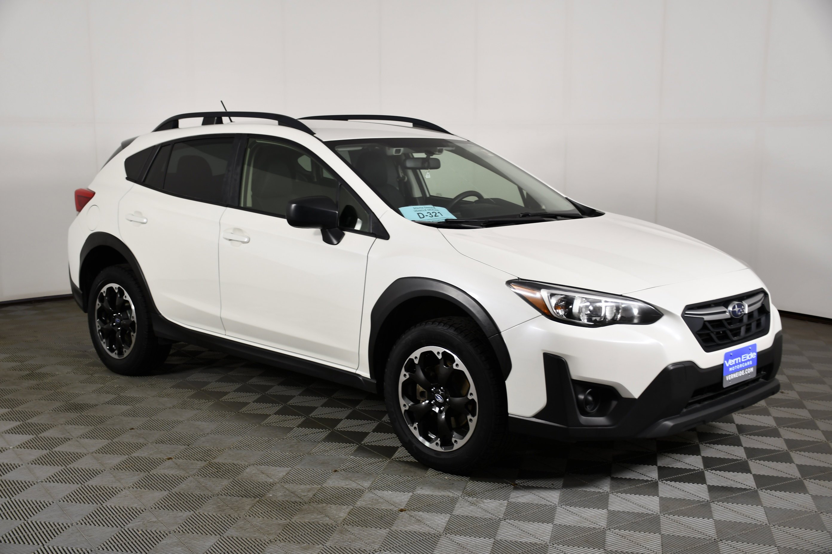 Used 2023 Crystal White Pearl Subaru Base image 4