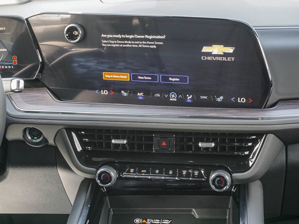 2026 Chevrolet Suburban LT - Photo 15