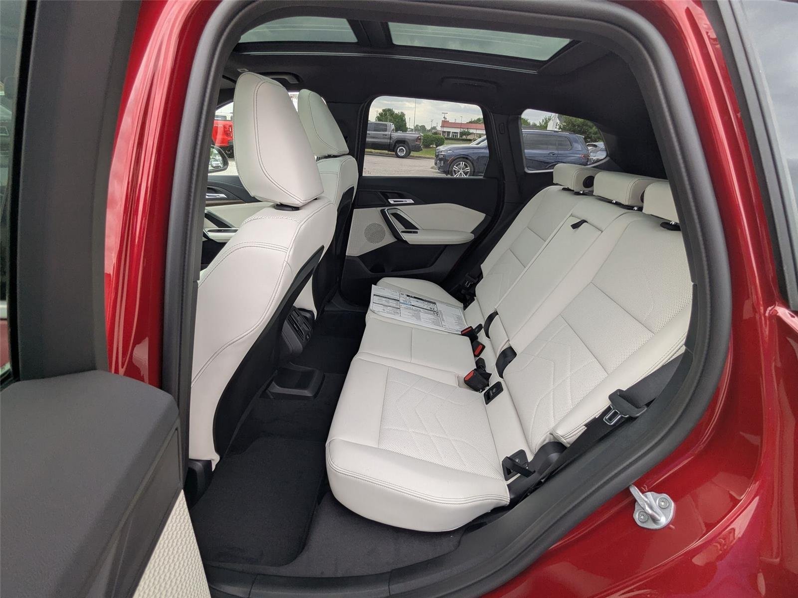 New 2026 Vegas Red Metallic BMW xDrive28i image 25