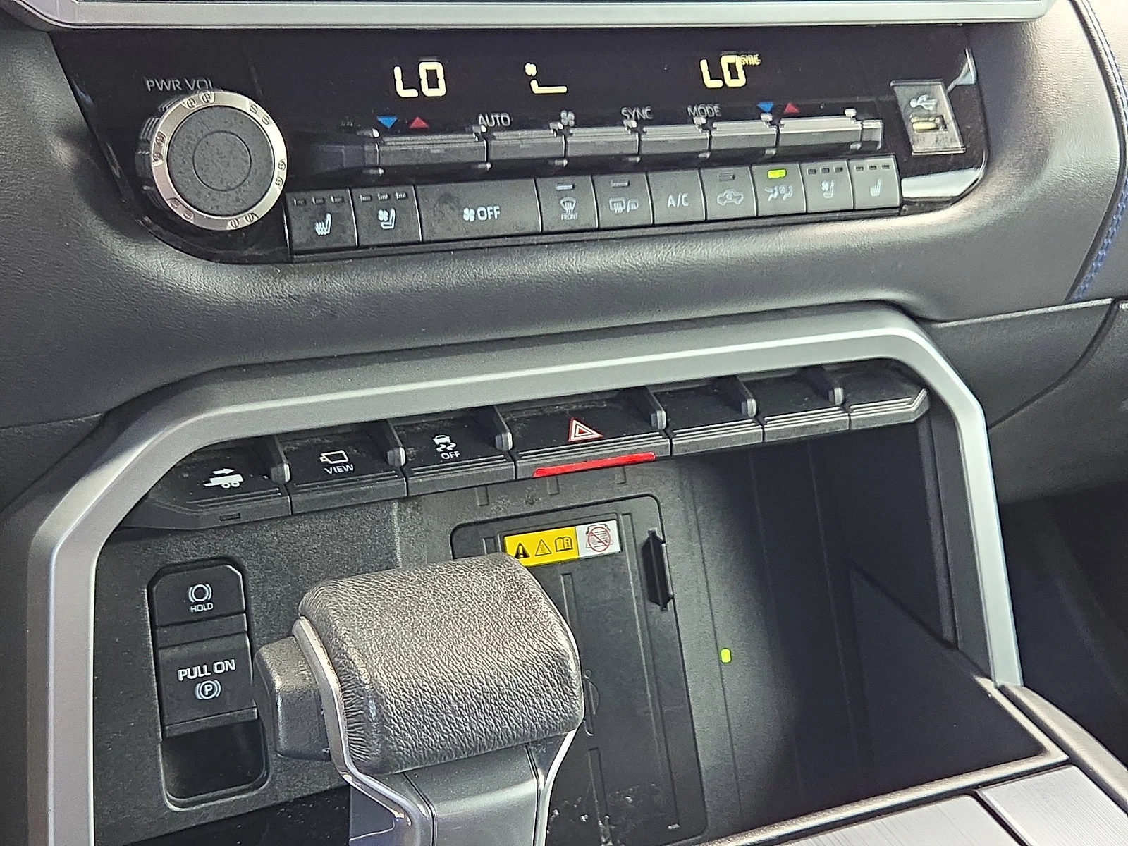 Used 2024  Toyota Platinum Hybrid image 19