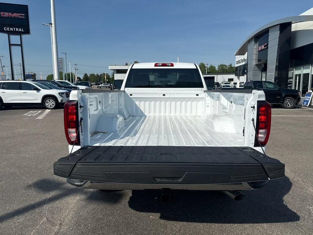 New 2026 Summit White GMC SLE image 13
