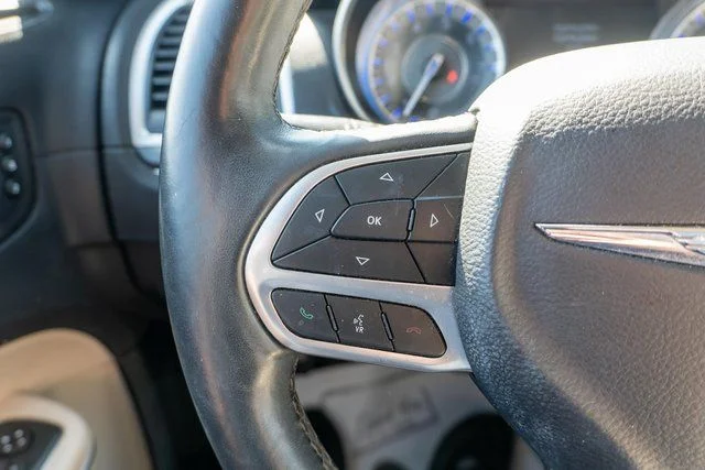 Used 2018 White Chrysler Limited image 24