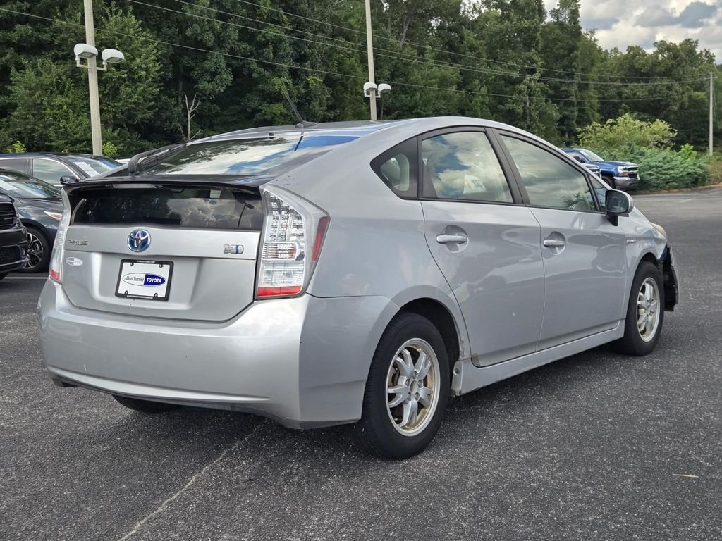 Used 2011 Silver Toyota One image 5