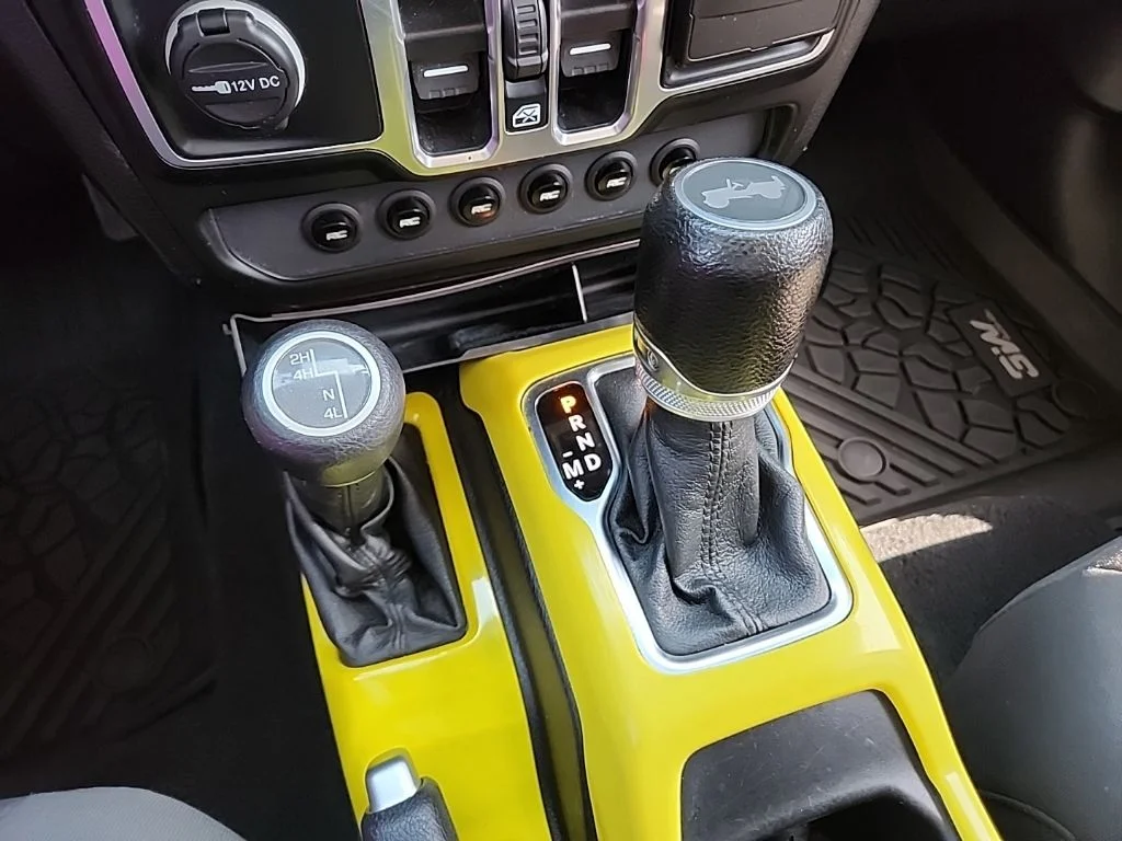Used 2020  Jeep Unlimited Sport S image 29