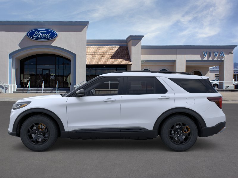 New 2026 Space White Metallic Ford Tremor® image 3