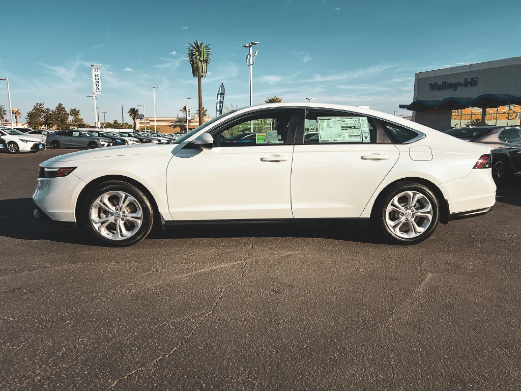 New 2026 Platinum White Pearl Honda LX image 6