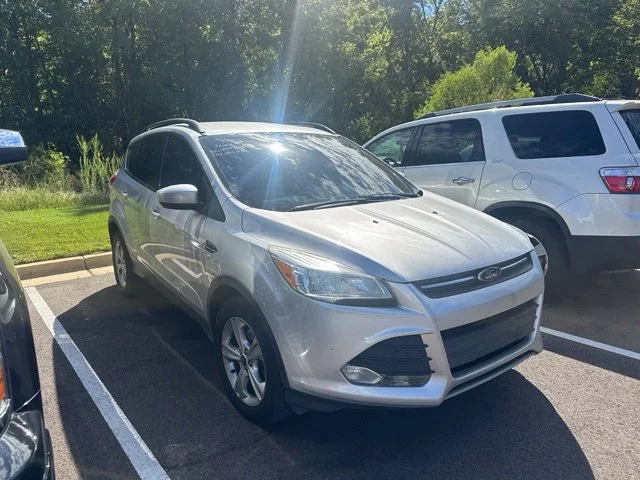 Used 2016 Silver Ford SE image 5
