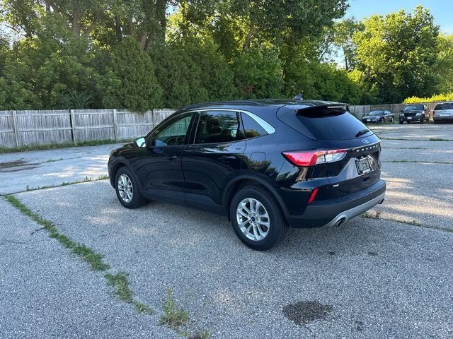 Used 2015 Black Ford Titanium image 11