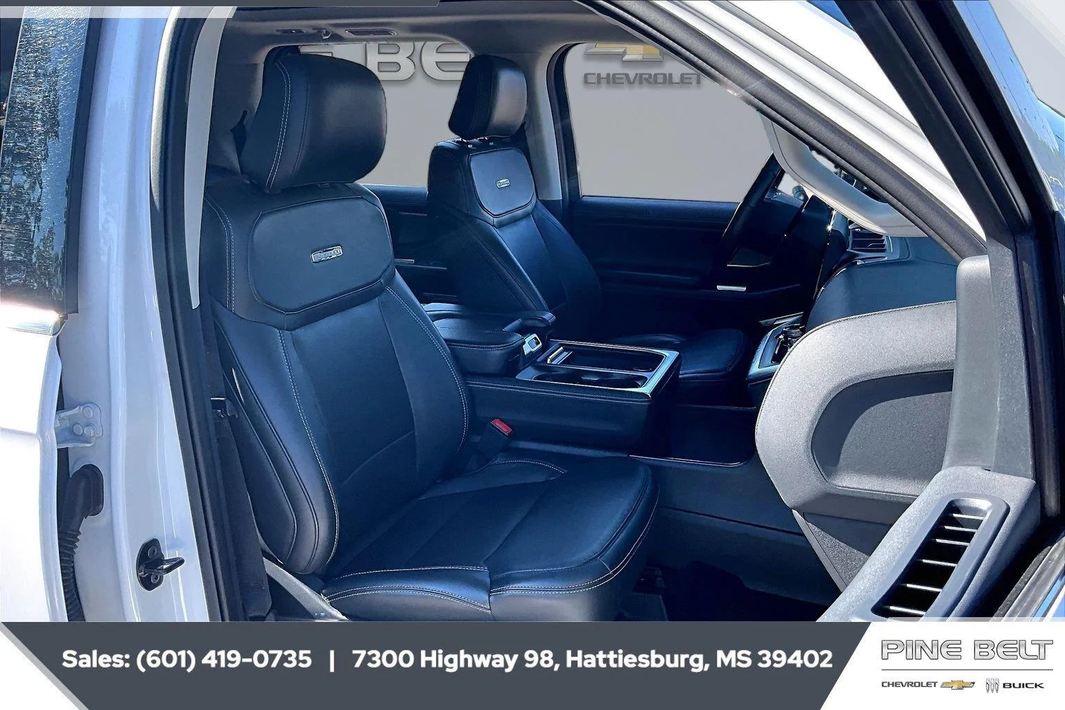 Used 2025 Oxford White Ford Platinum image 6
