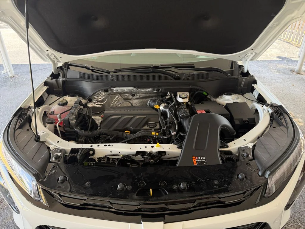 New 2026 Summit White Chevrolet ACTIV image 20