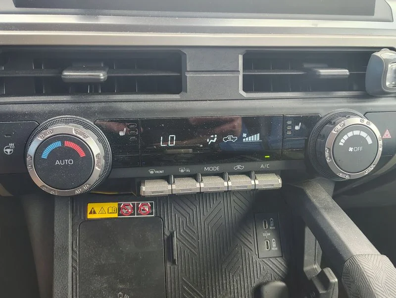 Used 2024 Blue Toyota SR5 image 17
