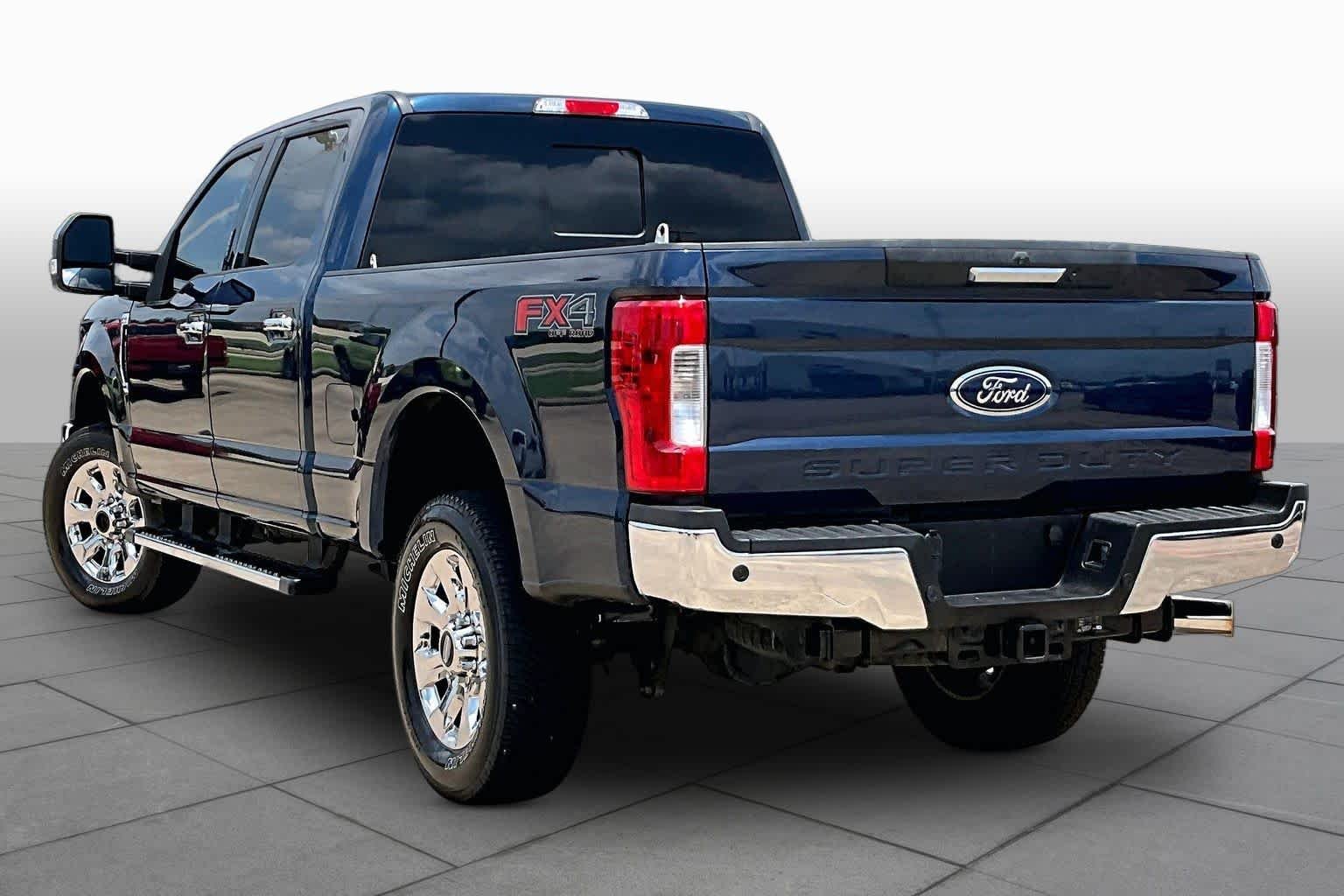 Used 2019 Blue Jeans Metallic Ford LARIAT image 12