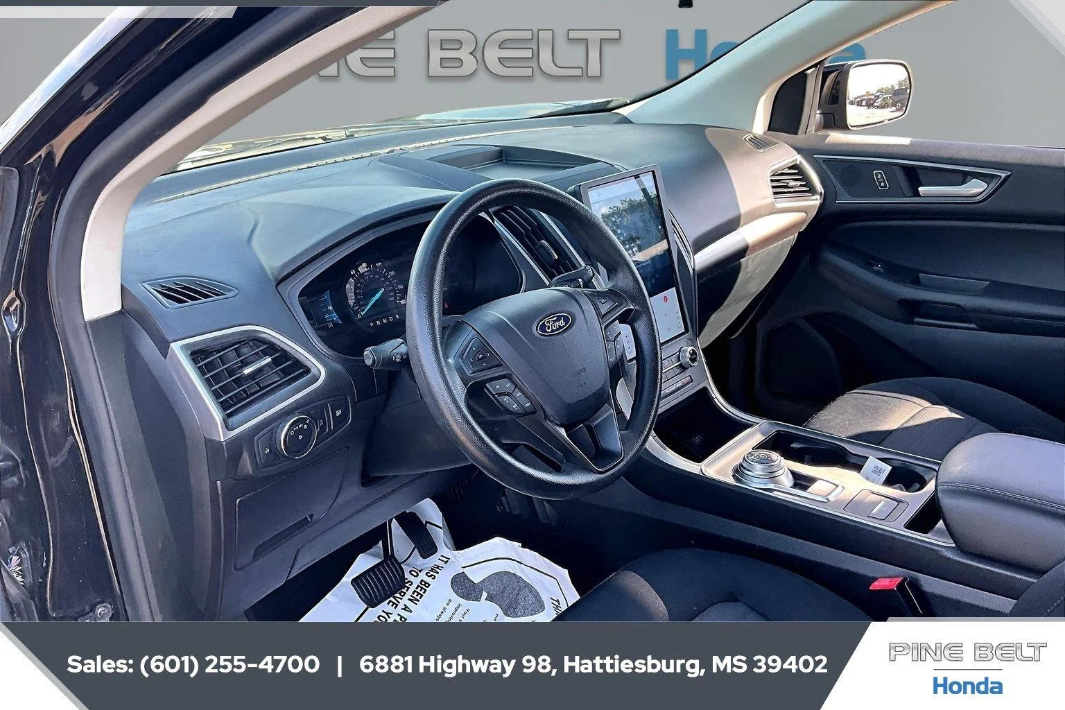 Used 2022 Agate Black Ford SE image 12