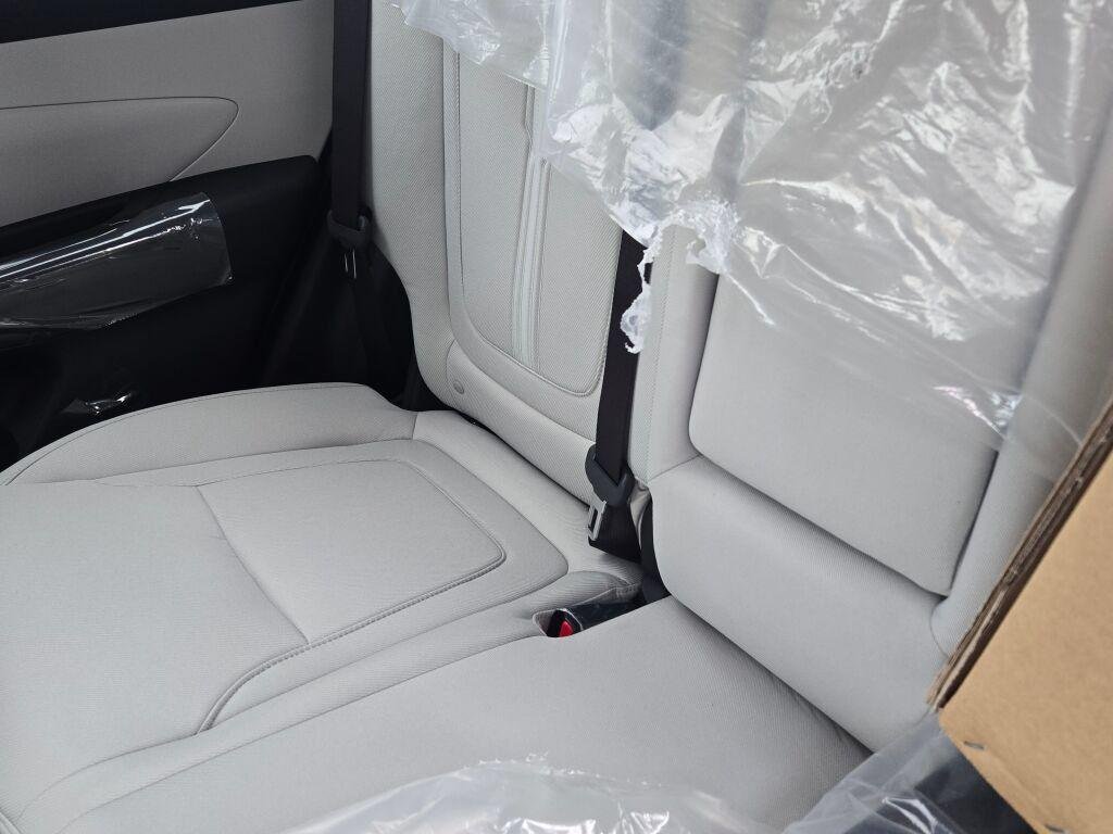 New 2026 White Hyundai SEL AWD image 20