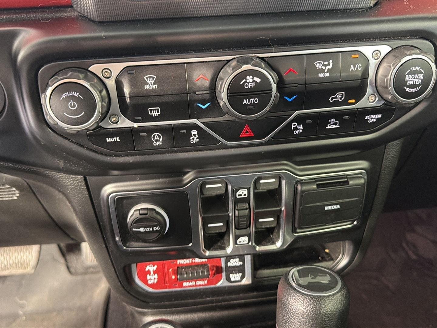 Used 2021 Black Clearcoat Jeep Unlimited Rubicon image 13