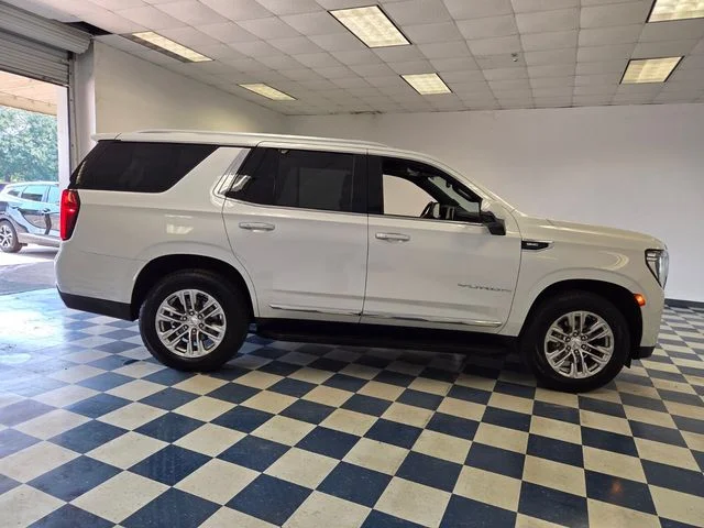 Used 2022 White GMC SLT image 9