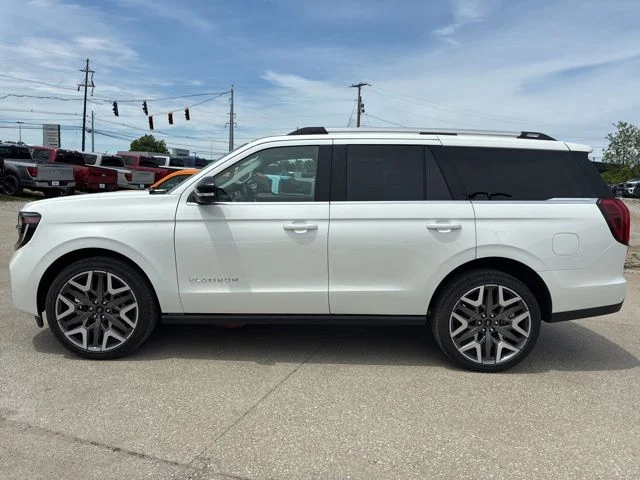 New 2026 Star White Metallic Tri-Coat Ford Platinum® image 2