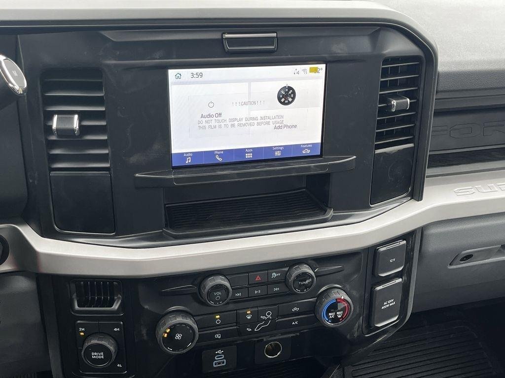 2025 Ford F-550 Super Duty Chassis Cab XL - Photo 32