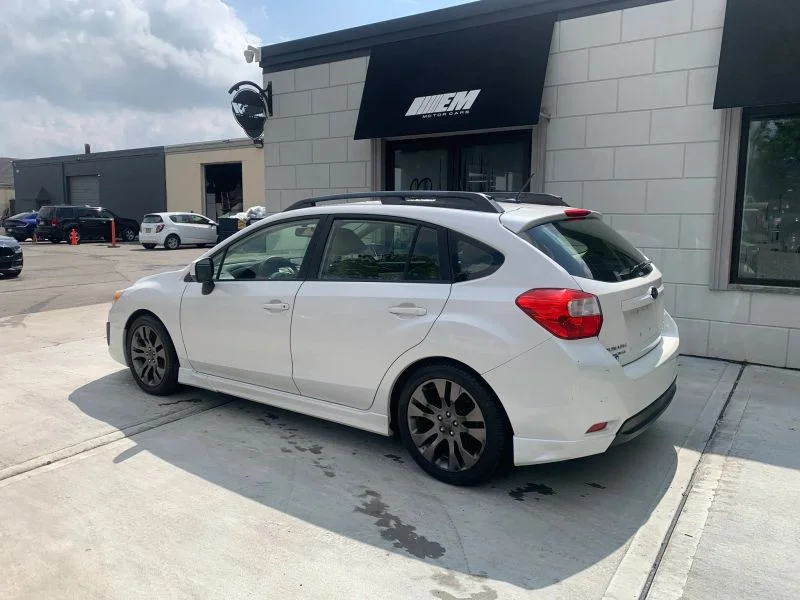 Used 2012 White Subaru 2.0i Sport Limited Wagon 4D image 8