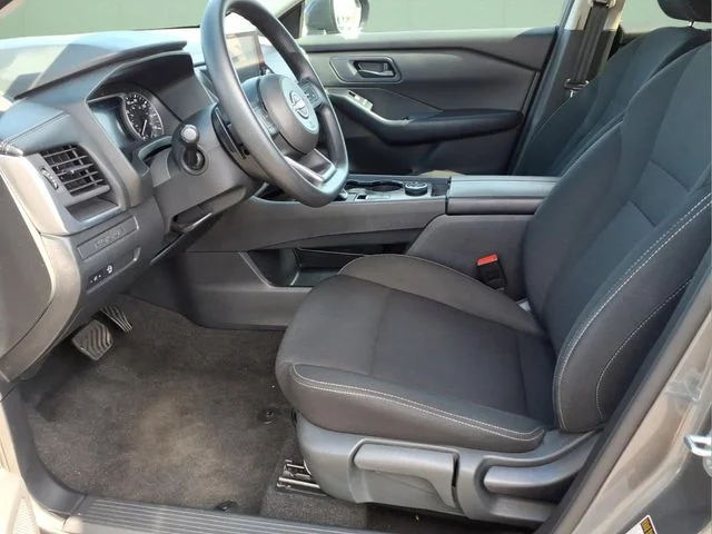 Used 2024 Gray Nissan S image 13