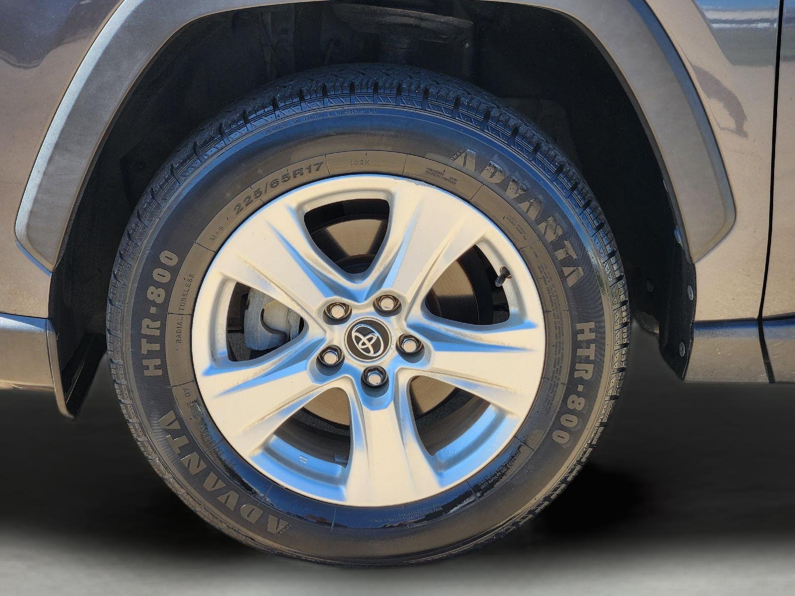 Used 2021 Magnetic Gray Metallic Toyota XLE image 9